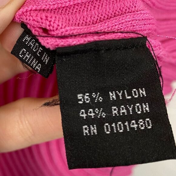 Vintage y2k Pink Ribbed Crochet Long Sleeve Top - Picture 6 of 7